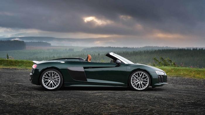 Audi R8 Spyder V10 Sideview, 