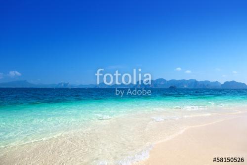beach on the Poda island in Krabi Thailand, Premium Kollekció