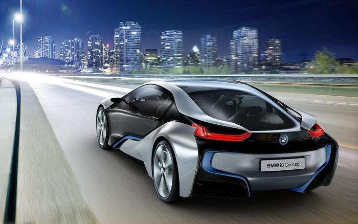 BMW i8 on the Road, 